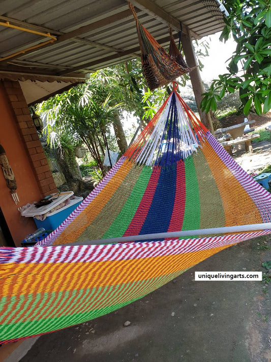 ULA Colorful hammocks - Chiang Khong