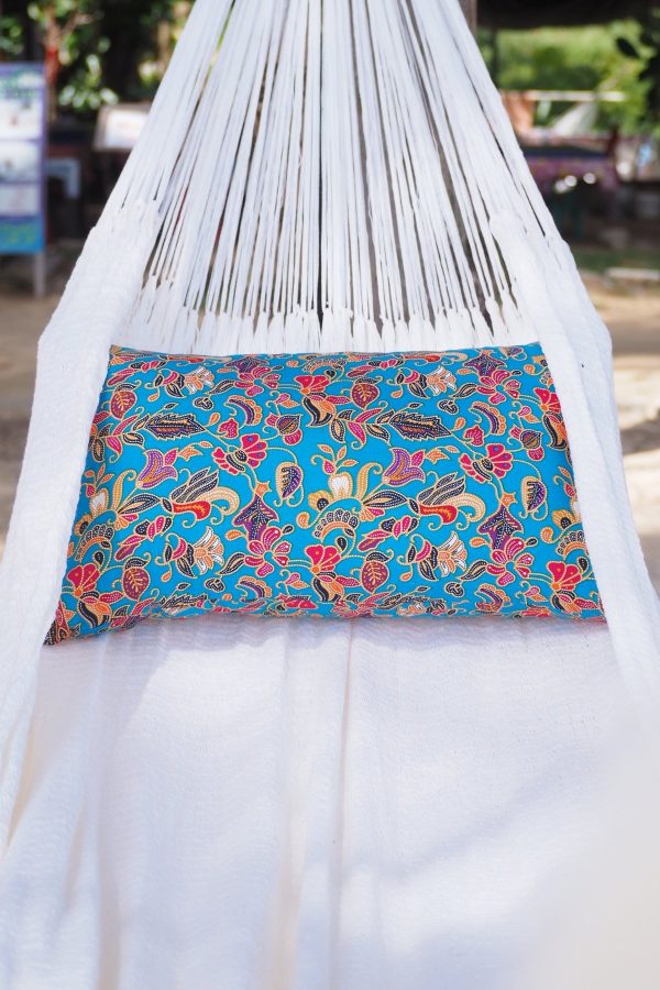 Acrylic yarn colorful hammocks from ULA Collections