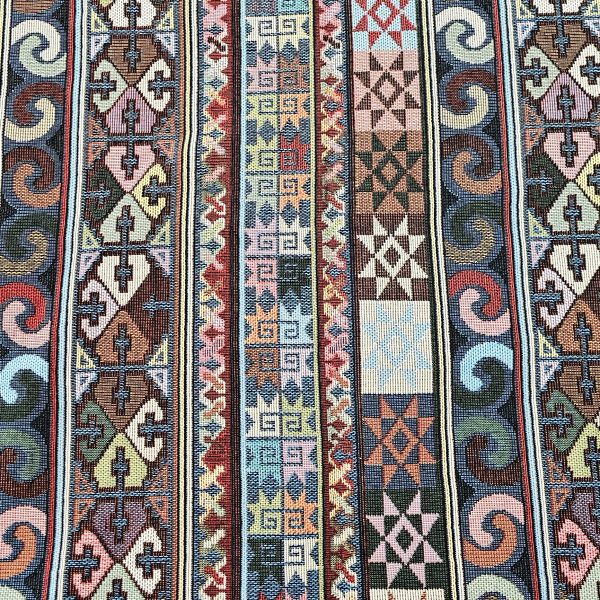 Table cloth - Thick woven fabric from ULA Collections